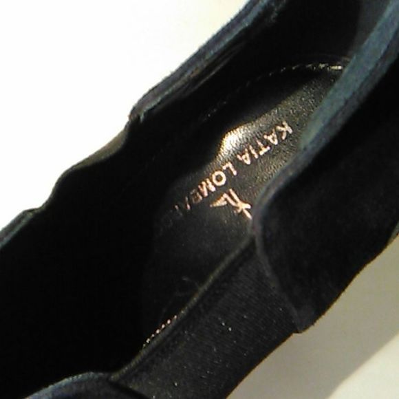 Katia Lombardo Suede Heels - Picture 6 of 12